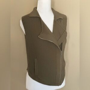 Banana Republic Khaki Sleeveless Vest